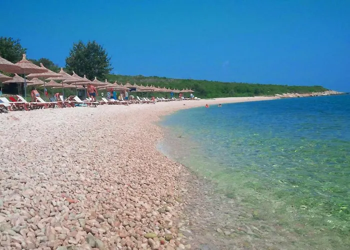 Artisti 3* Vlorë