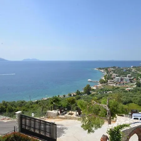 Hotel Artisti 3*